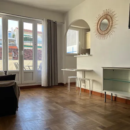 Apartment With Large Terrace Sea View 4th Floor *