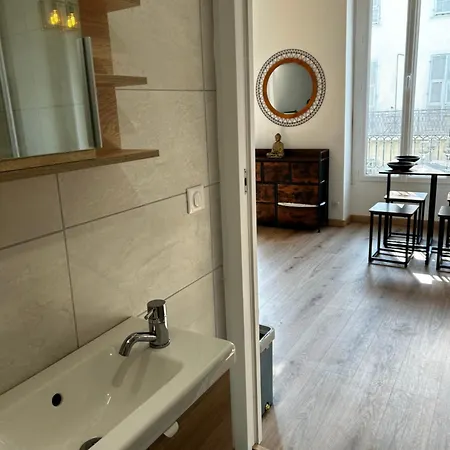 Apartment Charmant Studio Climatise En Plein Coeur De Nice