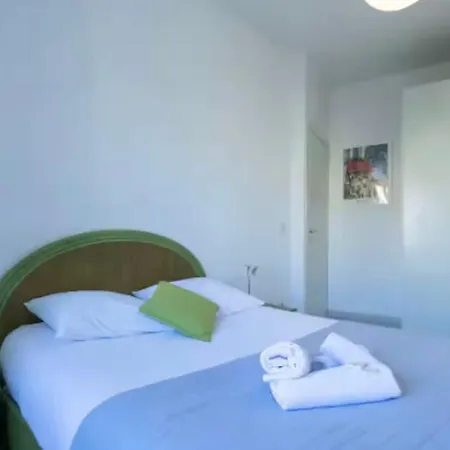 Apartment Place Grimaldi, Close To And Restaurants, With Balcony *