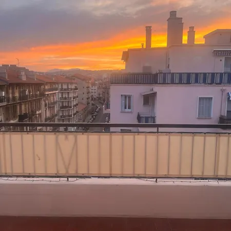 Apartment Stunning Penthouse With Large Terrasses & 360 View *