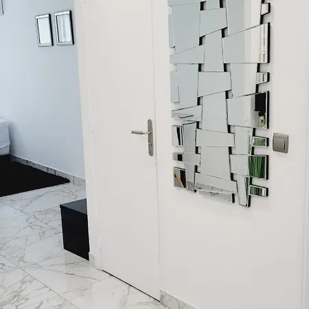 Apartment 3 Pieces Bord De *