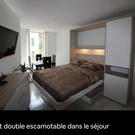 Apartment A 2 Pas De La Place Du Pin Et Port! *