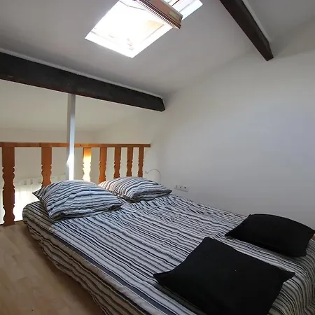 Apartment Proche De La *