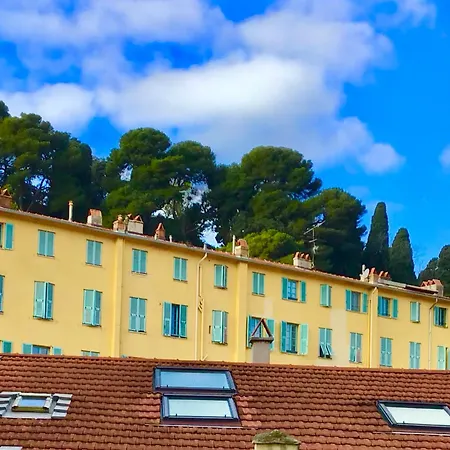 Port Quartier Antiquaire Homestay
