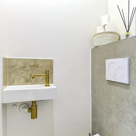 Hyper Centre-duplex De Charme- Luxe-clim Reversible- 10mn Place Massena Apartment Nice