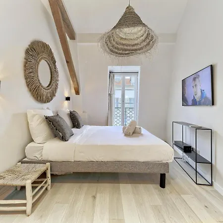Apartment Hyper Centre-duplex De Charme- Luxe-clim Reversible- 10mn Place Massena