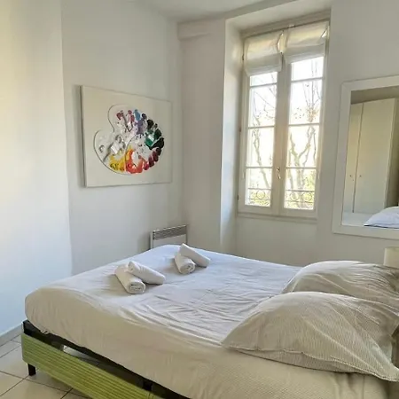 Place Grimaldi, Close To And Restaurants, With Balcony Apartment *