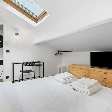 Loft Spacieux Pour 10 Personnes Avec Terrasse Holiday home *