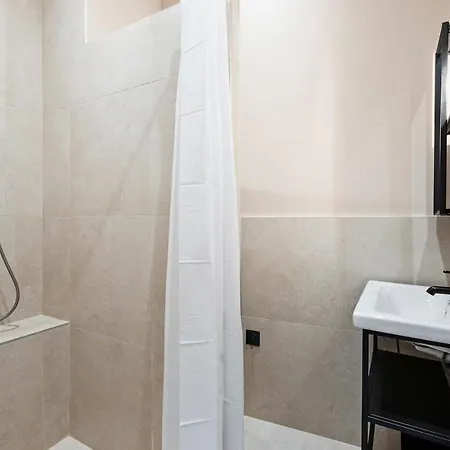 Loft Spacieux Pour 10 Personnes Avec Terrasse Holiday home *
