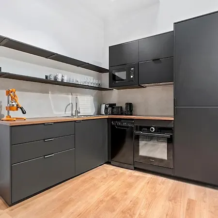 Holiday home Loft Spacieux Pour 10 Personnes Avec Terrasse *