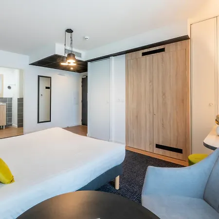 Nemea Arenas Aeroport 4* Nice