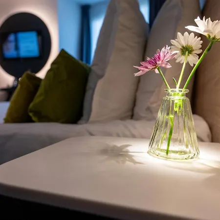 Nemea Arenas Aeroport Apart Otel Nice