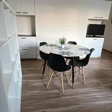 Apartman Promenade Des Aeroport