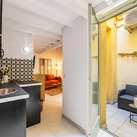 Jolie Duplex Avec Patio Apartament *