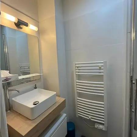 Apartment Free Parking! 3 Pieces Calme Proche Port & Centre Nice