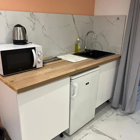 Lyonnais Hostal Niza