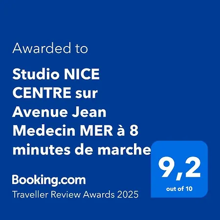 Centre Sur Avenue Jean Medecin A 8 Minutes De Marche Nicea