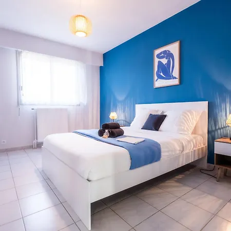 Sea & View Apartment *