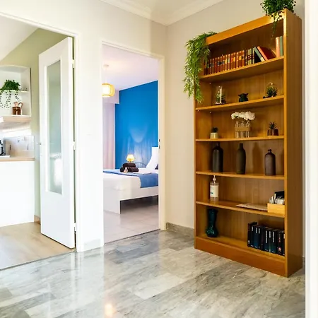 Sea & View Apartment