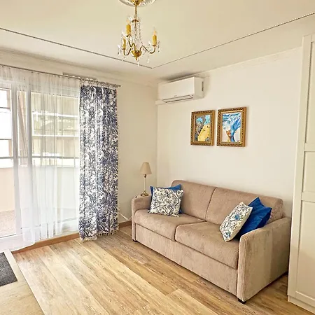 Apartment Stunning Rue France Promenade Des