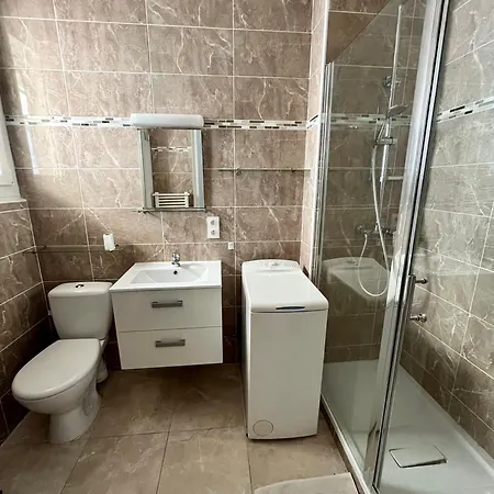 Apartment Bel Avec Balcon En Centre-ville *