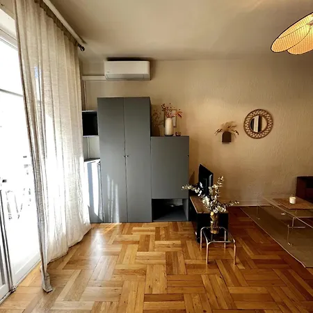 Modern Apartment With Balcony And Ac Walk To Tramway Near Center *
