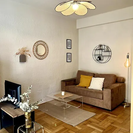 Modern Apartment With Balcony And Ac Walk To Tramway Near Center Apartment