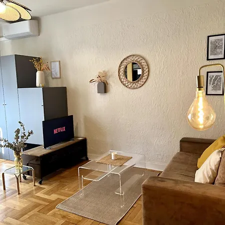 Apartment Modern Apartment With Balcony And Ac Walk To Tramway Near Center *