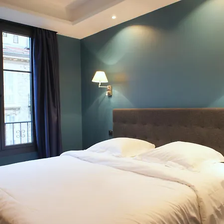 Appartement élégant Avec Terrasse - Promenade Des Arts