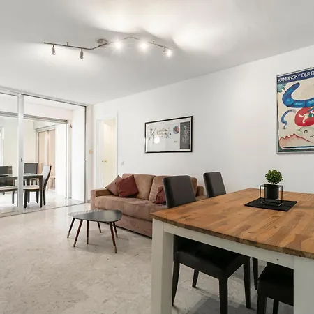 Apartment Prestige Fshh *