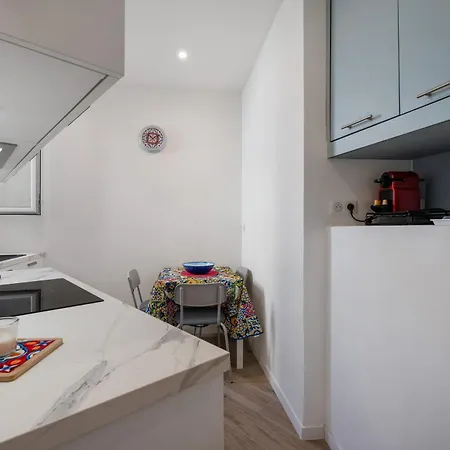 Apartment Renting - Honore - Elegant Near Promenade Des Nice