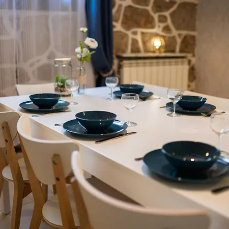 Holiday home Maison De Familiale, 5 Chambres, Terrasse, A 20 Minutes Du Centre