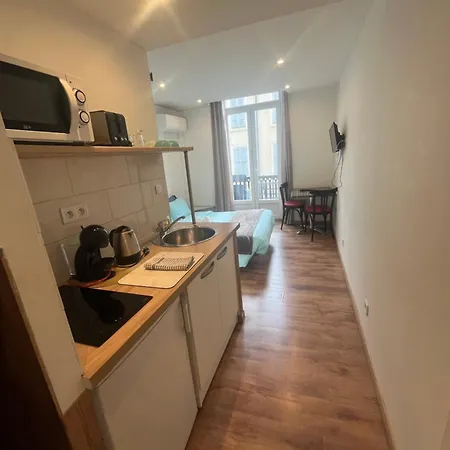Aparthotel Adonis *