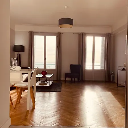 Apartamento 2 Avec Terrasse Vue Sur La *