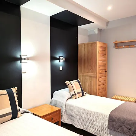 Otel H33