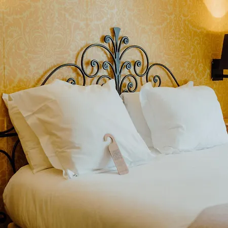 Hotel Le Grimaldi By Happyculture 4*