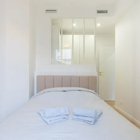 Beautiful 3 Rooms, Carre D 'or * Nice