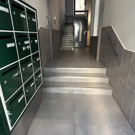 Apartment Centre De *