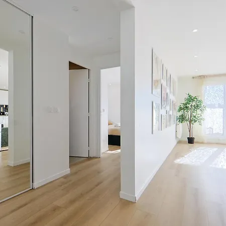 Appartamento Vue Sublime, Terrasse Ensoleillee Et Parking Nizza