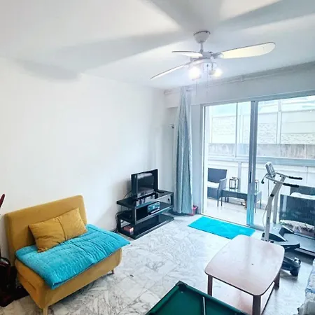 Apartment Ouest *