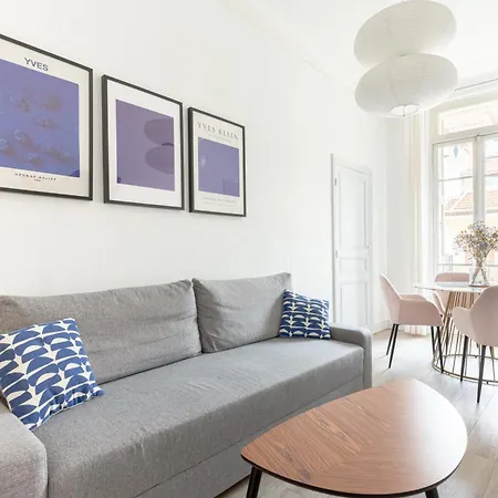 Retro-chic Proche De La Mer, 4 A 6 Personnes Nice