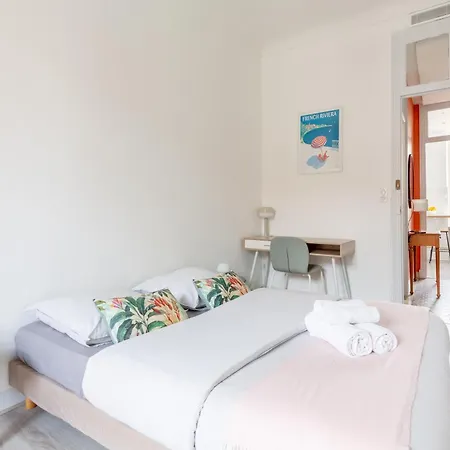 Retro-chic Proche De La Mer, 4 A 6 Personnes Nice