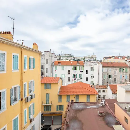 Apartment Retro-chic Proche De La Mer, 4 A 6 Personnes *