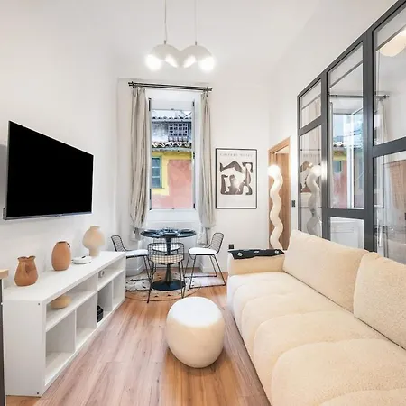 Beautiful Apartment, Old Apartment Nice