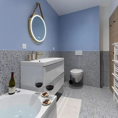 Lavie Maison Sauna And Hot Tub Seaside Apartment