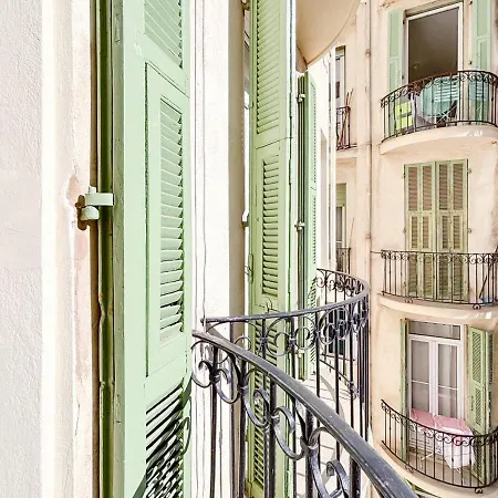 Apartment #12 1bdr Joffre, 5min From Old Town Ac & Wifi Nice
