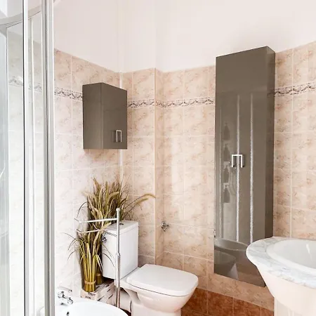 Apartment #12 1bdr Joffre, 5min From Old Town Ac & Wifi