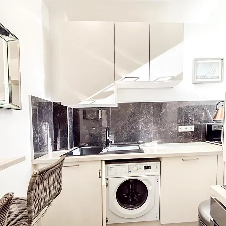 #12 1bdr Joffre, 5min From Old Town Ac & Wifi Apartment Nice