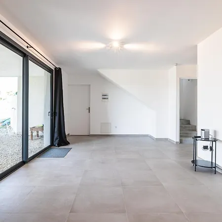 Cremat - Contemporaine - Piscine - Climatisation Holiday home *
