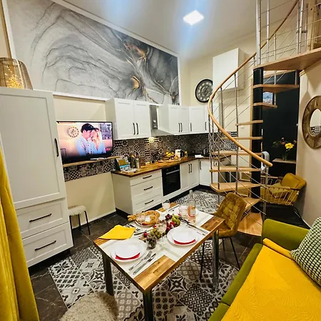 Apartment Amber - Highlights And Nice